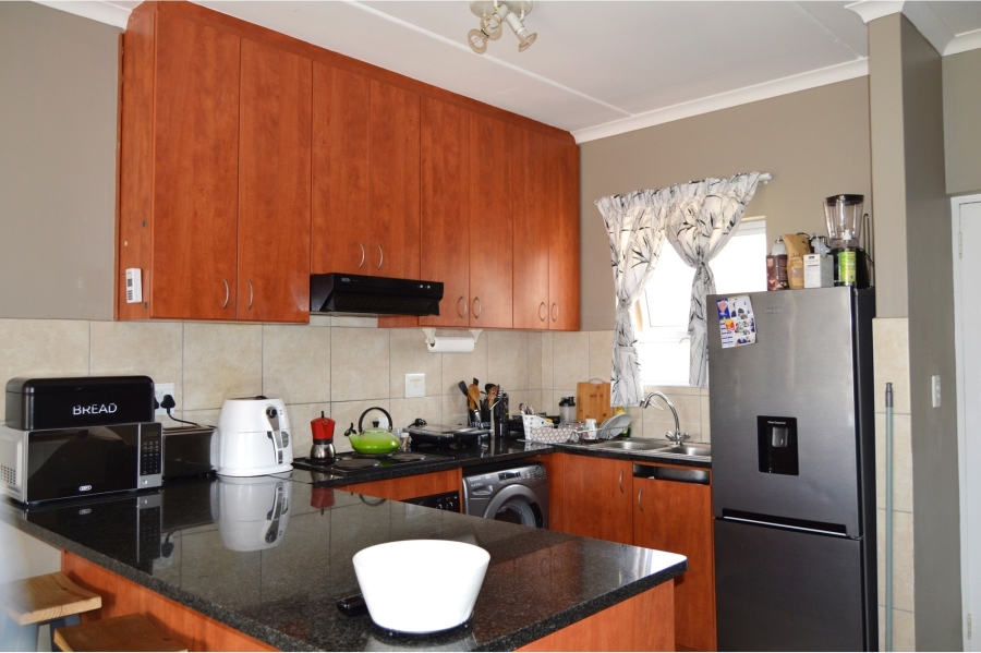 2 Bedroom Property for Sale in Costa Da Gama Western Cape